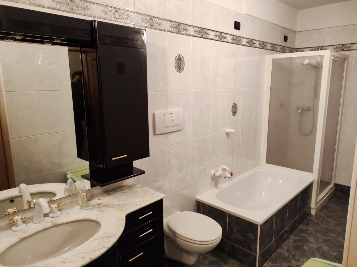 Apartment "Casa Maya" Mezzana  Kültér fotó