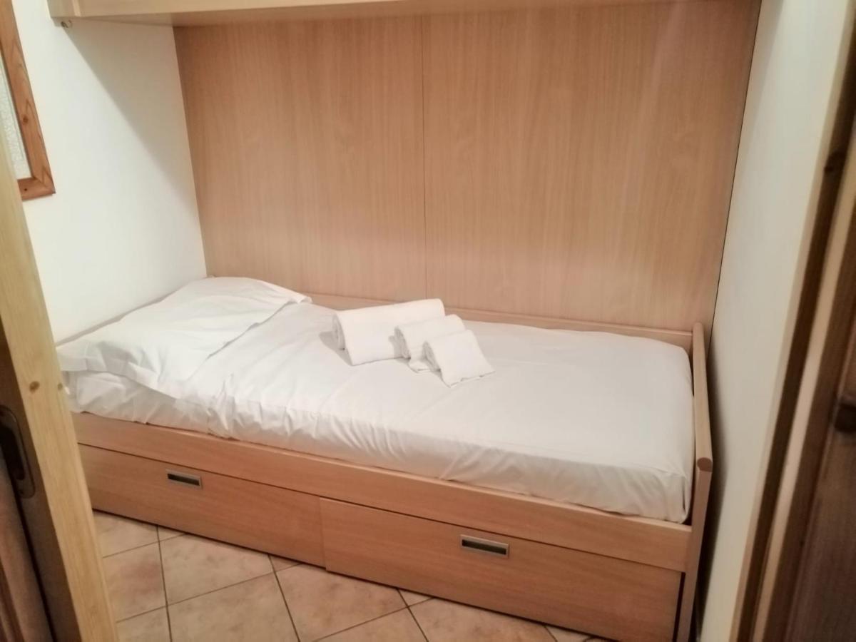 Apartment "Casa Maya" Mezzana  Kültér fotó